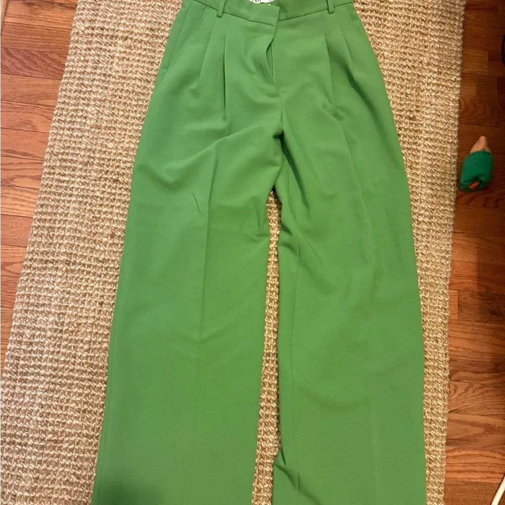 Zara Vibrant Green Wide-Leg Pants - Picture 2 of 5